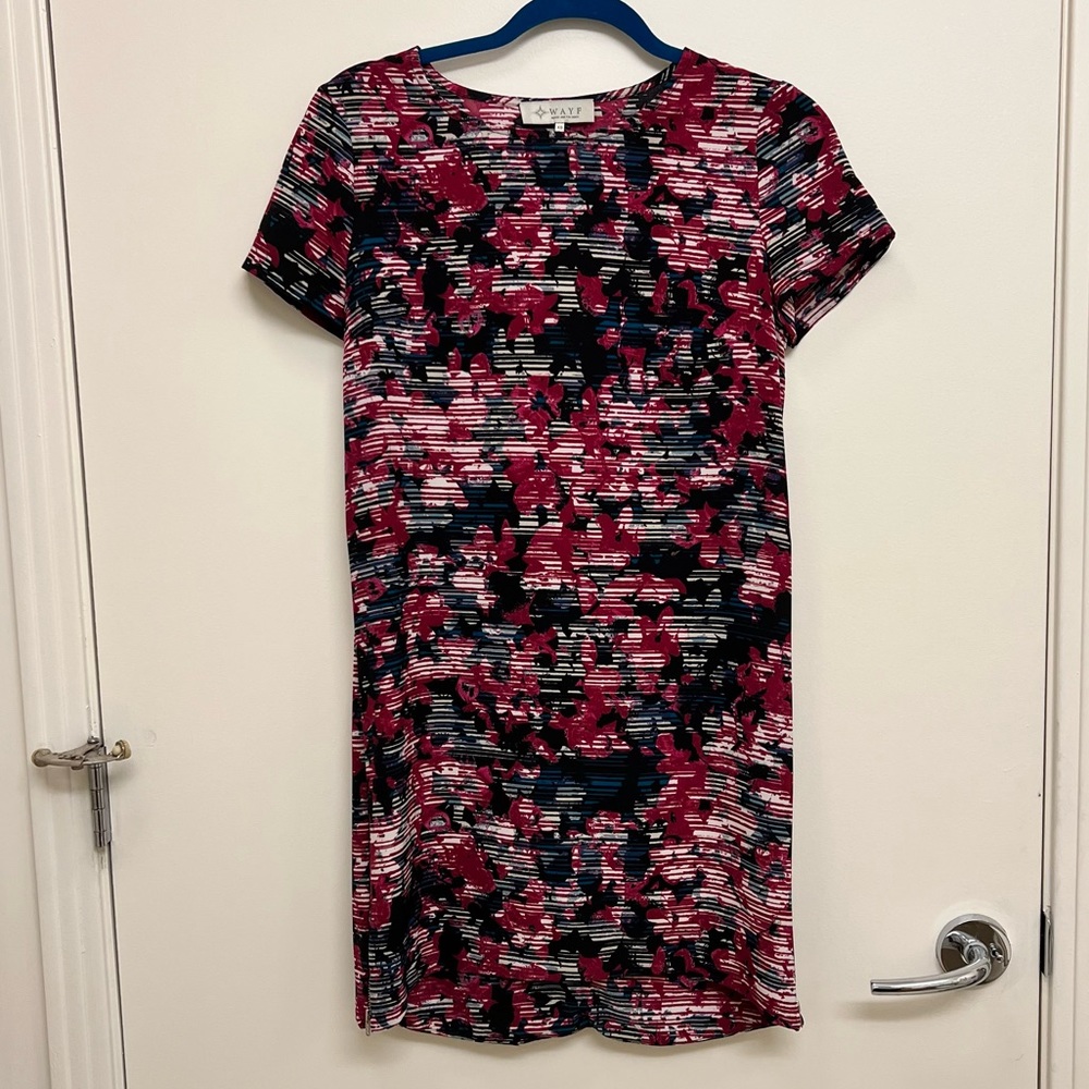 WAYF Floral Short Sleeve Shift Dress